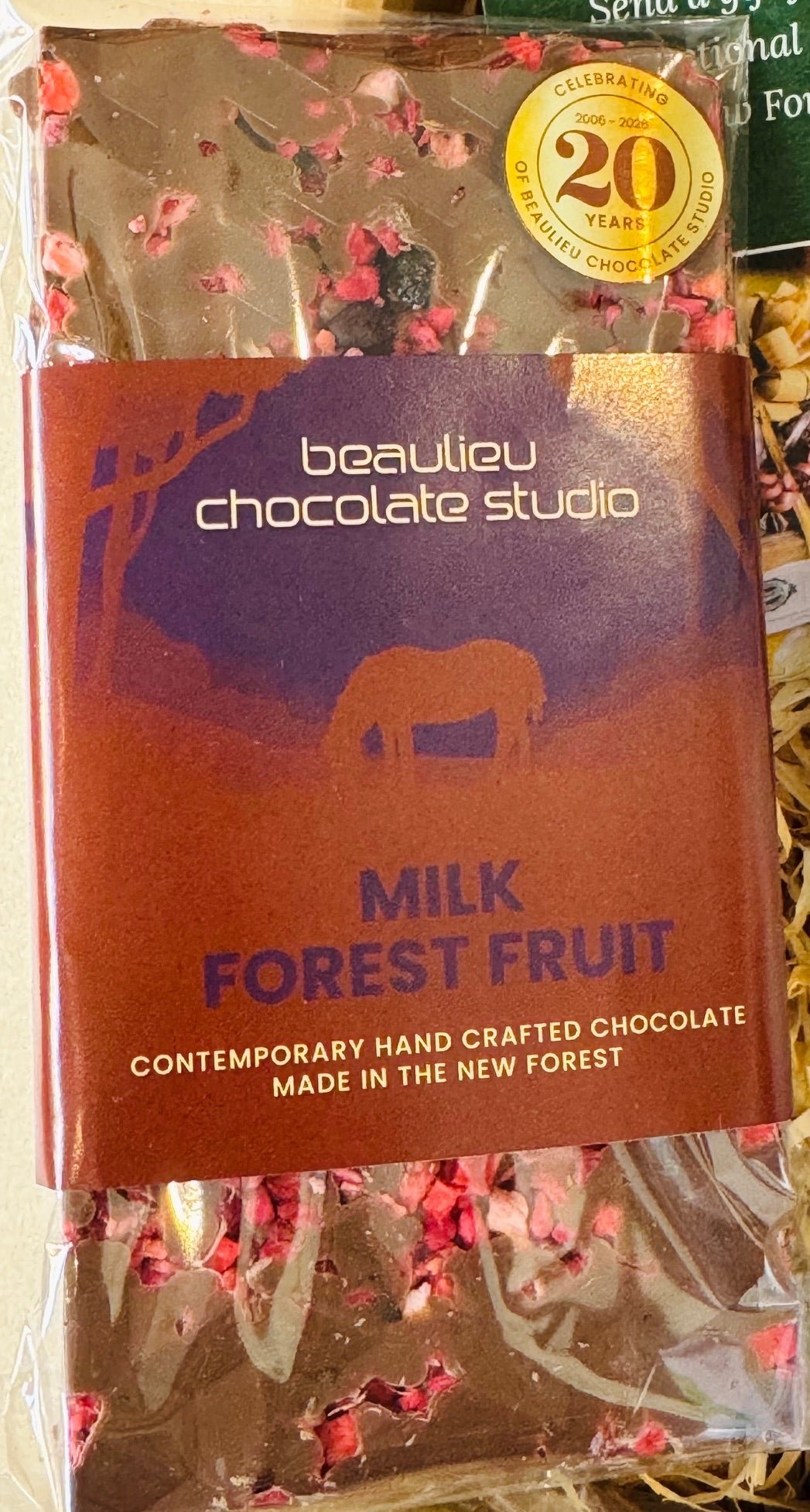 Beaulieu Chocolate Studio handmade Milk Chocolate Forest Fruit bar 80g, made in the New Forest village of Beaulieu